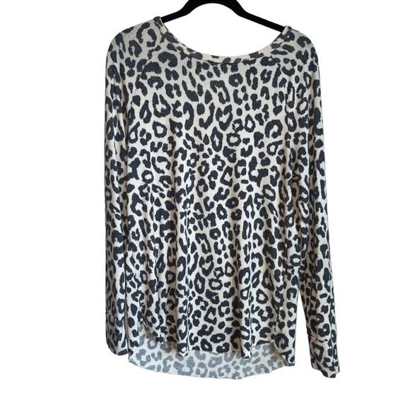 Grayson / Threads Cheetah Knit Tunic Top - Picture 1 of 11